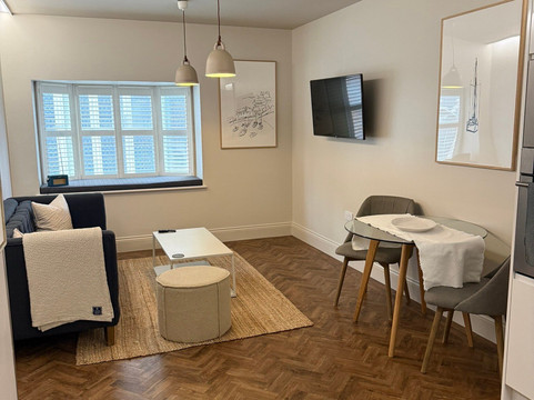 藏身处公寓酒店主图