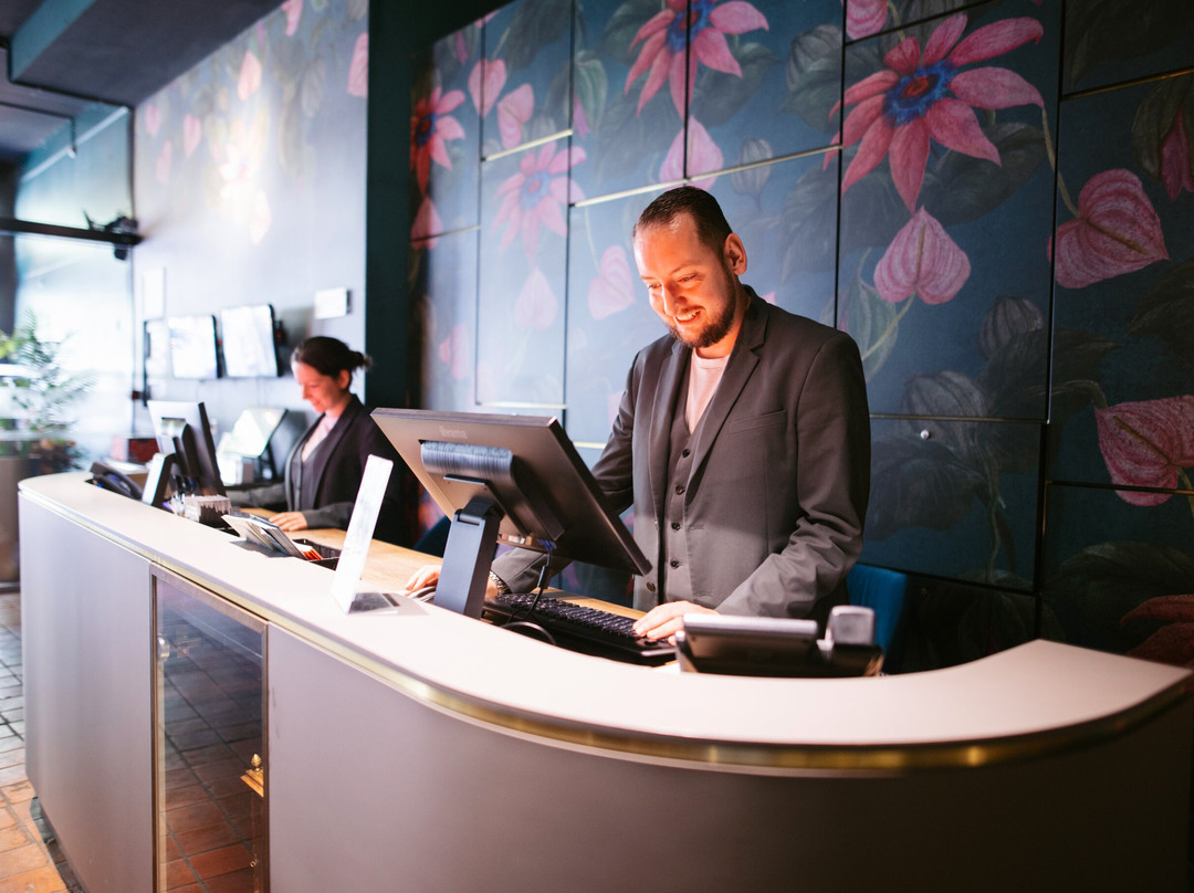 市中心大使酒店主图