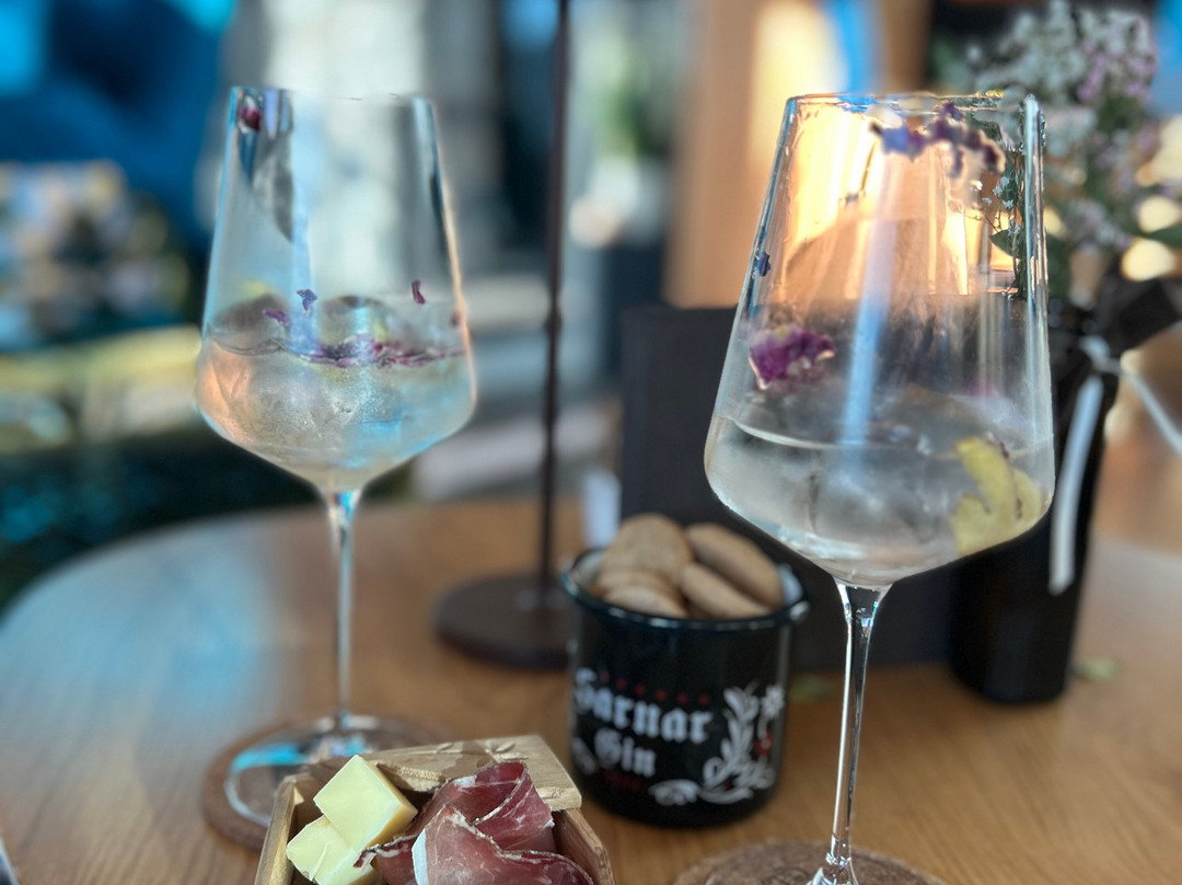 全景洛奇酒店主图