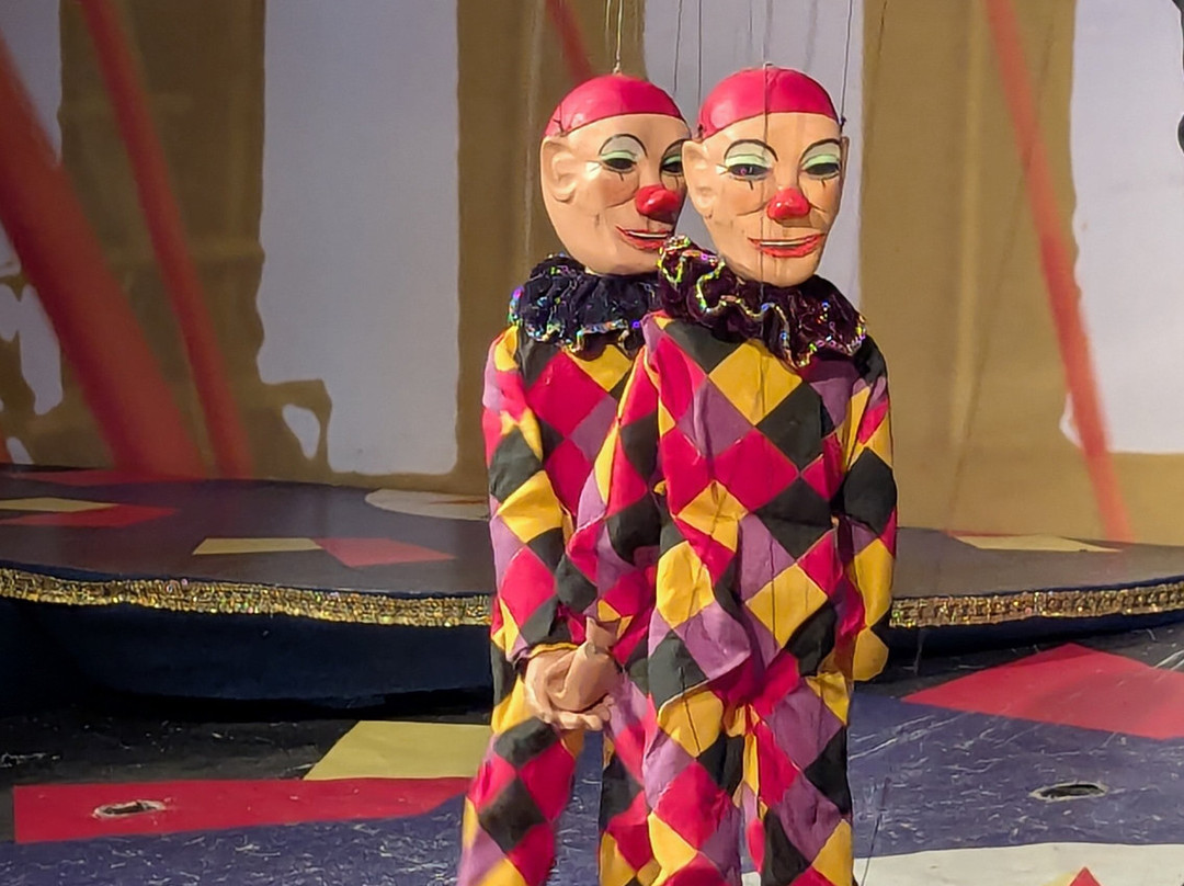 Upfront Puppet Theatre-彭里斯必去景点