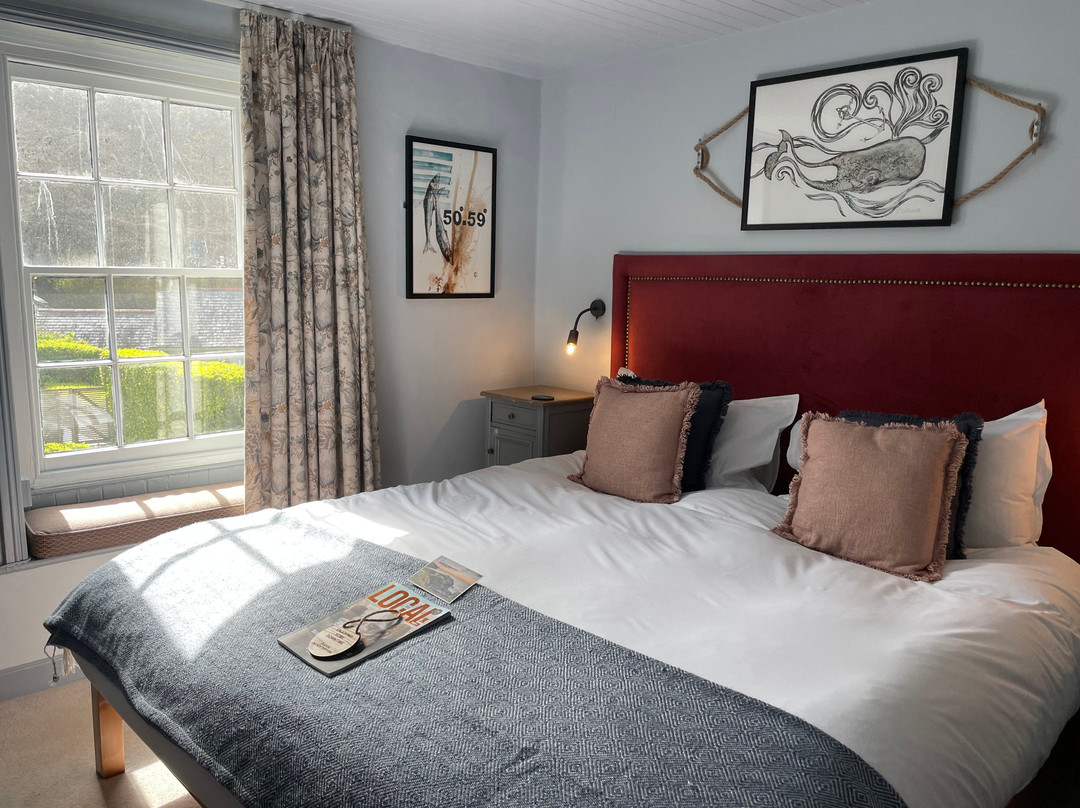 加弗恩港酒店主图