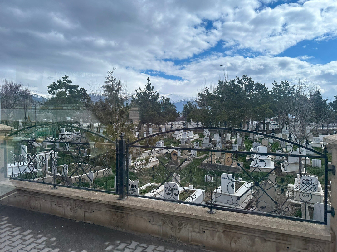 Terzibaba Mezarligi-Erzincan必去景点