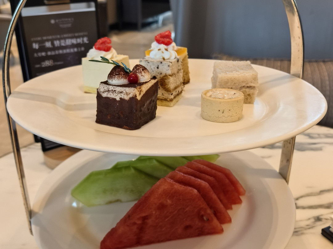 平湖卓越雅高铂尔曼酒店主图