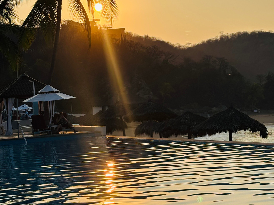 瓦图尔科水疗梦幻度假酒店主图