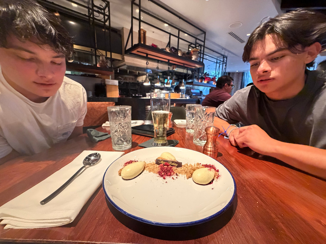 先锋公园广场酒店主图