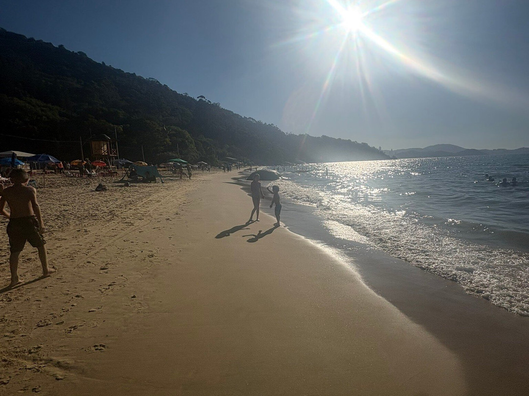 Praia das Laranjeiras-康泊琉海水浴场必去景点