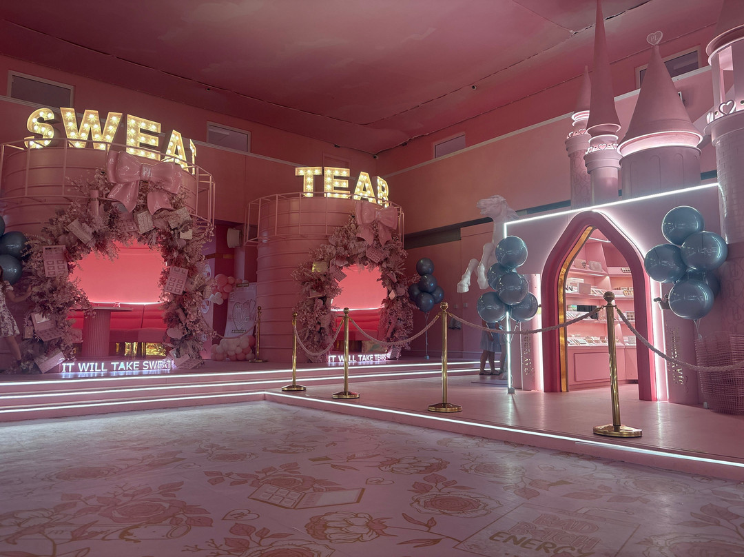 Pink Island Cafe