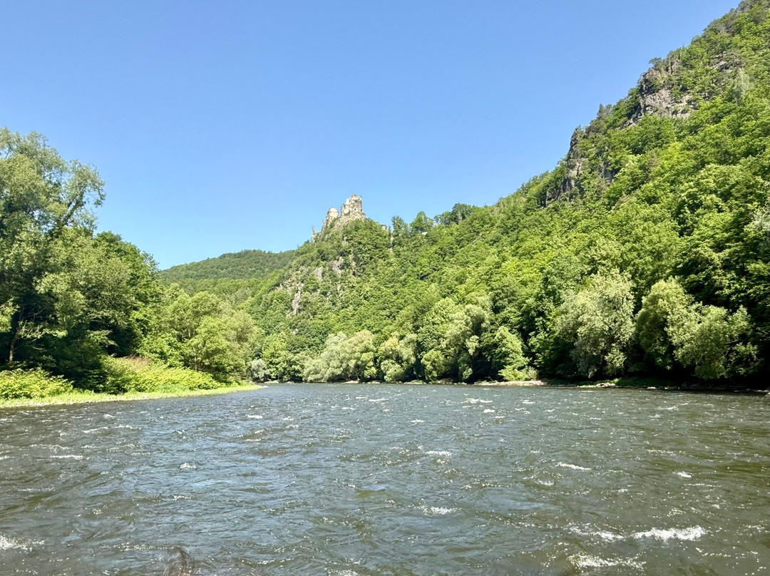 Rafts on the River Vah-Strecno必去景点