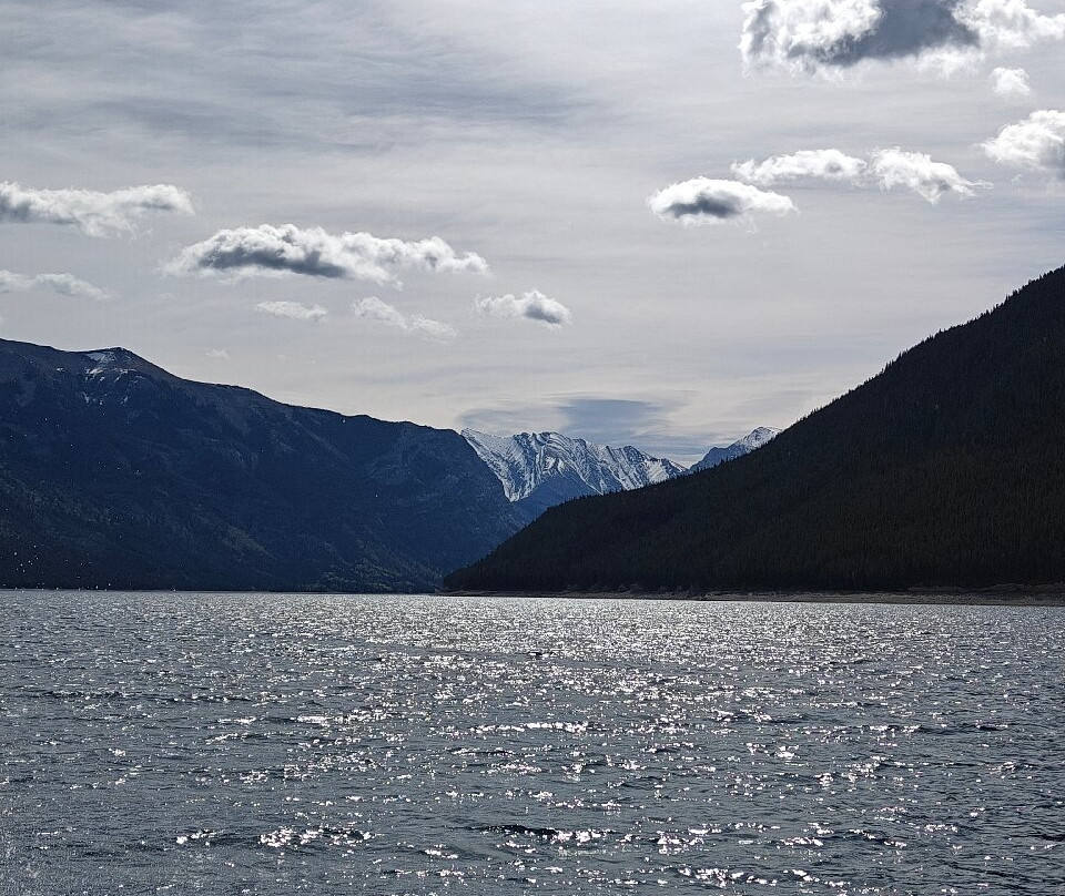 Lake Minnewanka Cruise-班夫必去景点