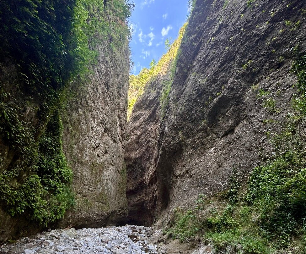 Riserva Naturale Regionale delle Valli Cupe-Sersale必去景点