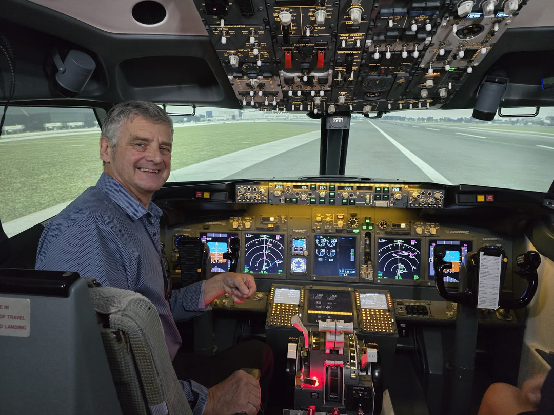Aerospace Experience Flight Simulators-彼得伯勒必去景点