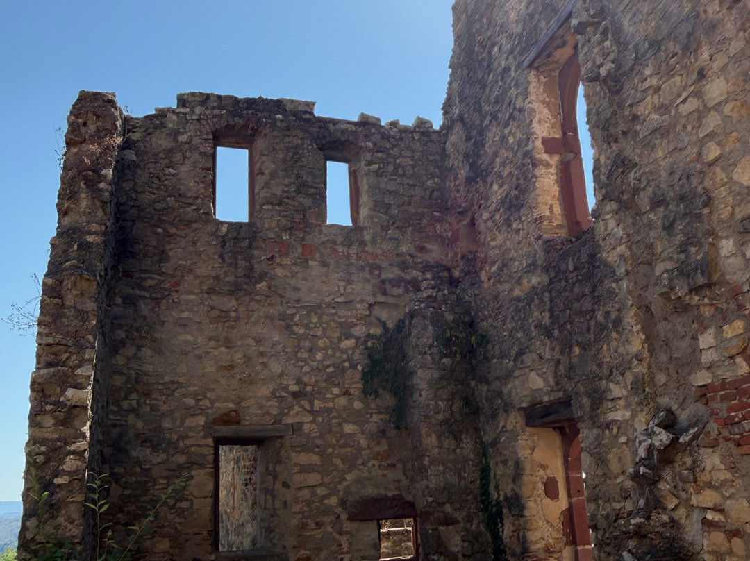 Burgruine Rötteln-罗拉克必去景点
