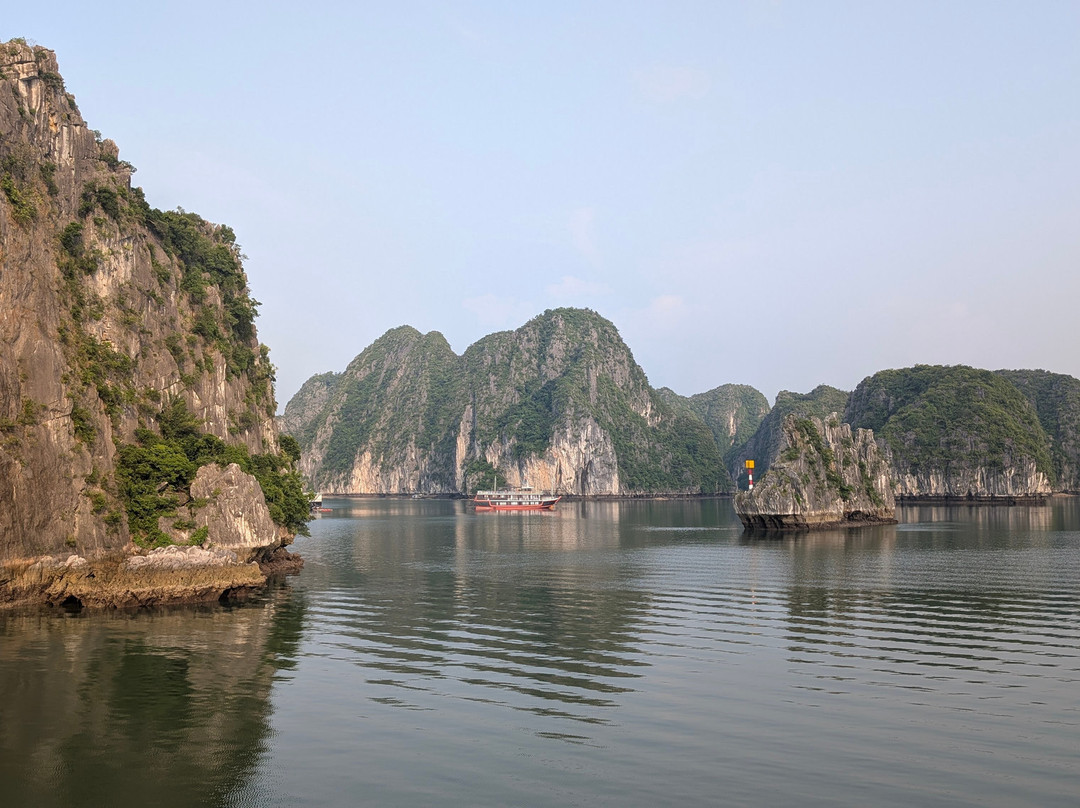 Cat Ba Ocean Cruises-广宁省必去景点