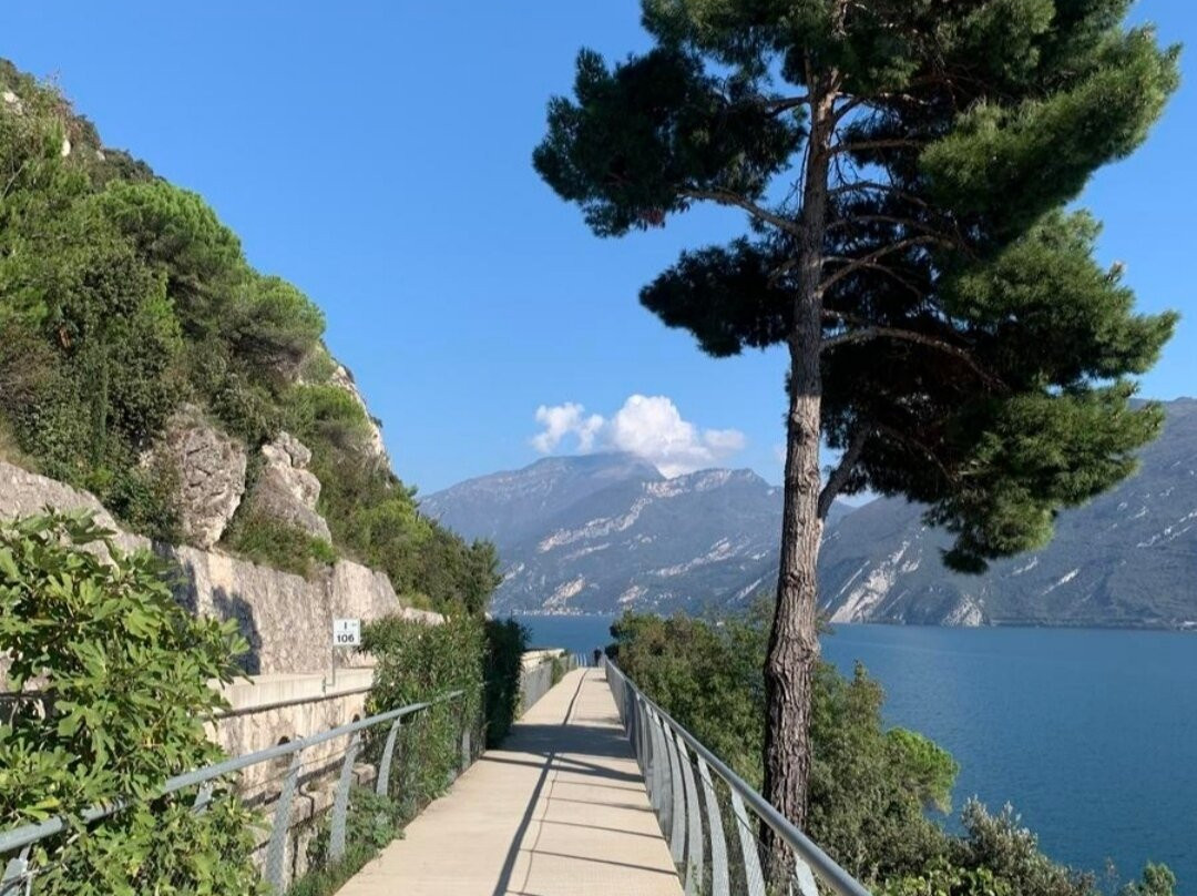 Ciclopista del Garda-利莫内必去景点