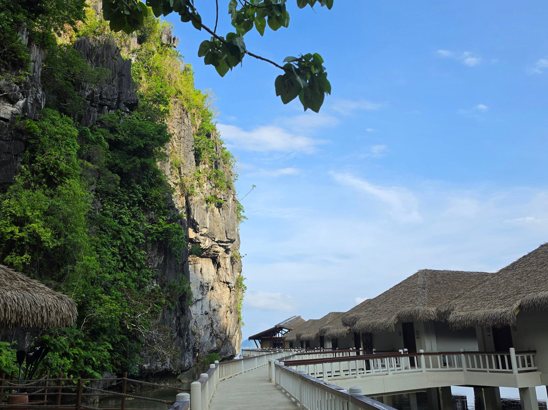 爱妮岛拉根岛度假村主图