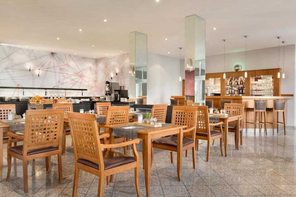 慕尼黑机场温德姆华美达酒店-餐饮