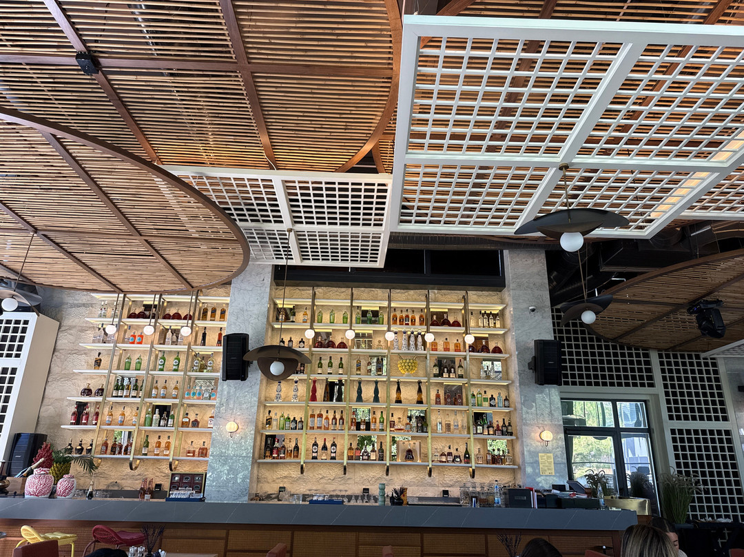 Andromeda Restaurant & Lounge
