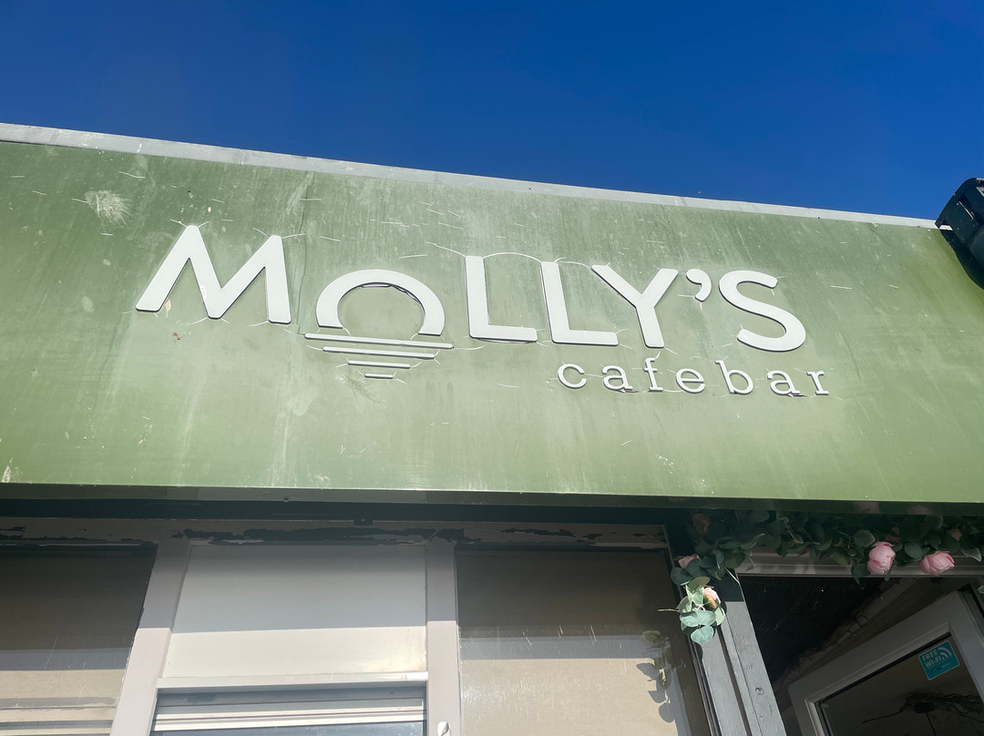 Molly's Cafe Bar