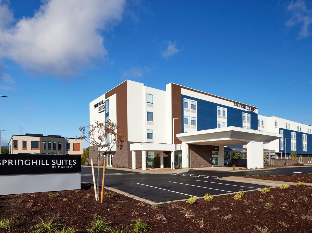 Central Point酒店住宿-SpringHill Suites by Marriott Medford Airport