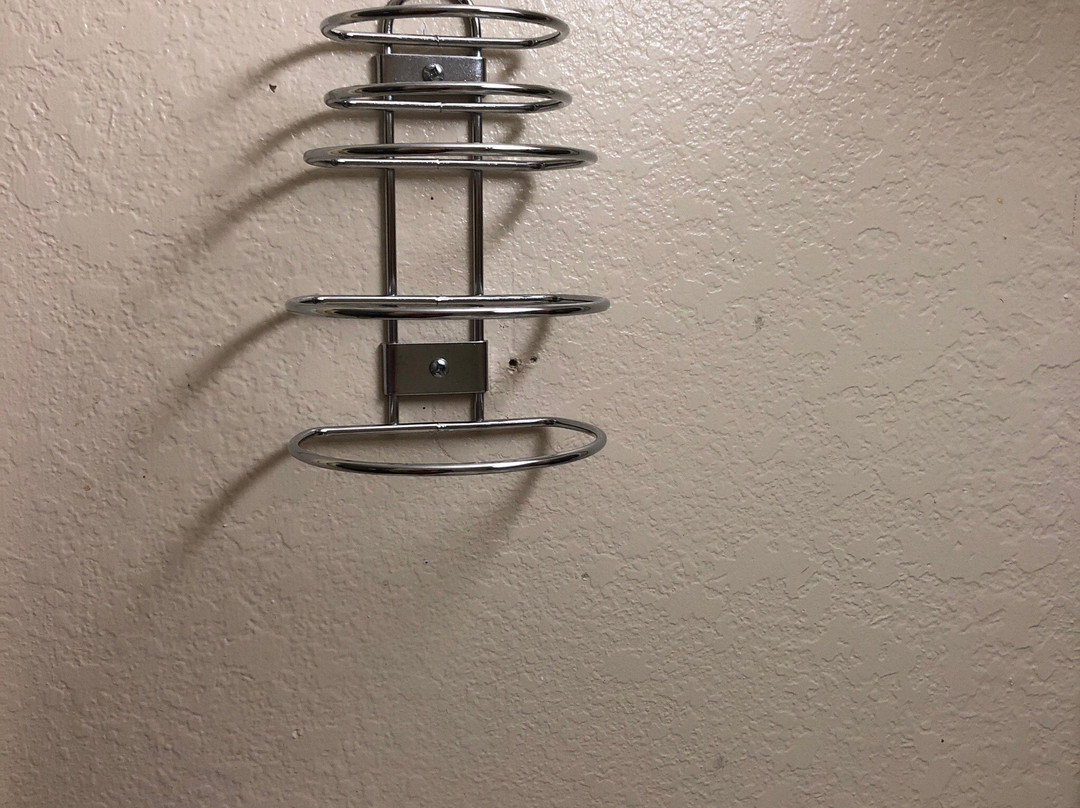 California Inn Hotel and Suites