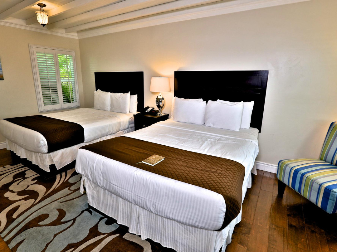 莫罗贝酒店住宿-比池邦伽罗套房&酒店