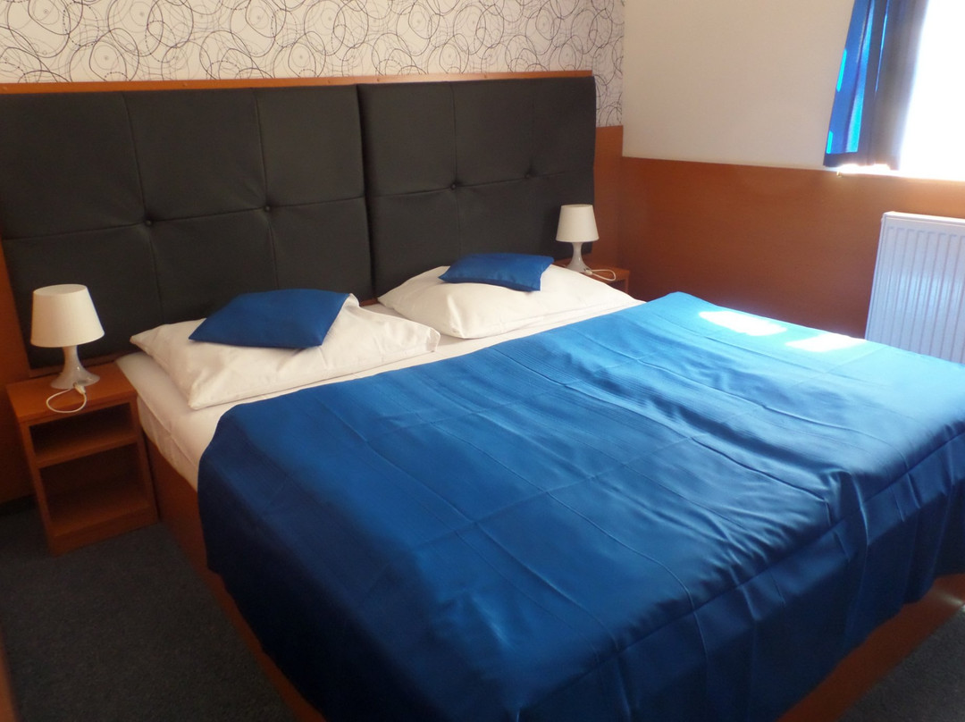 阿德巴酒店主图