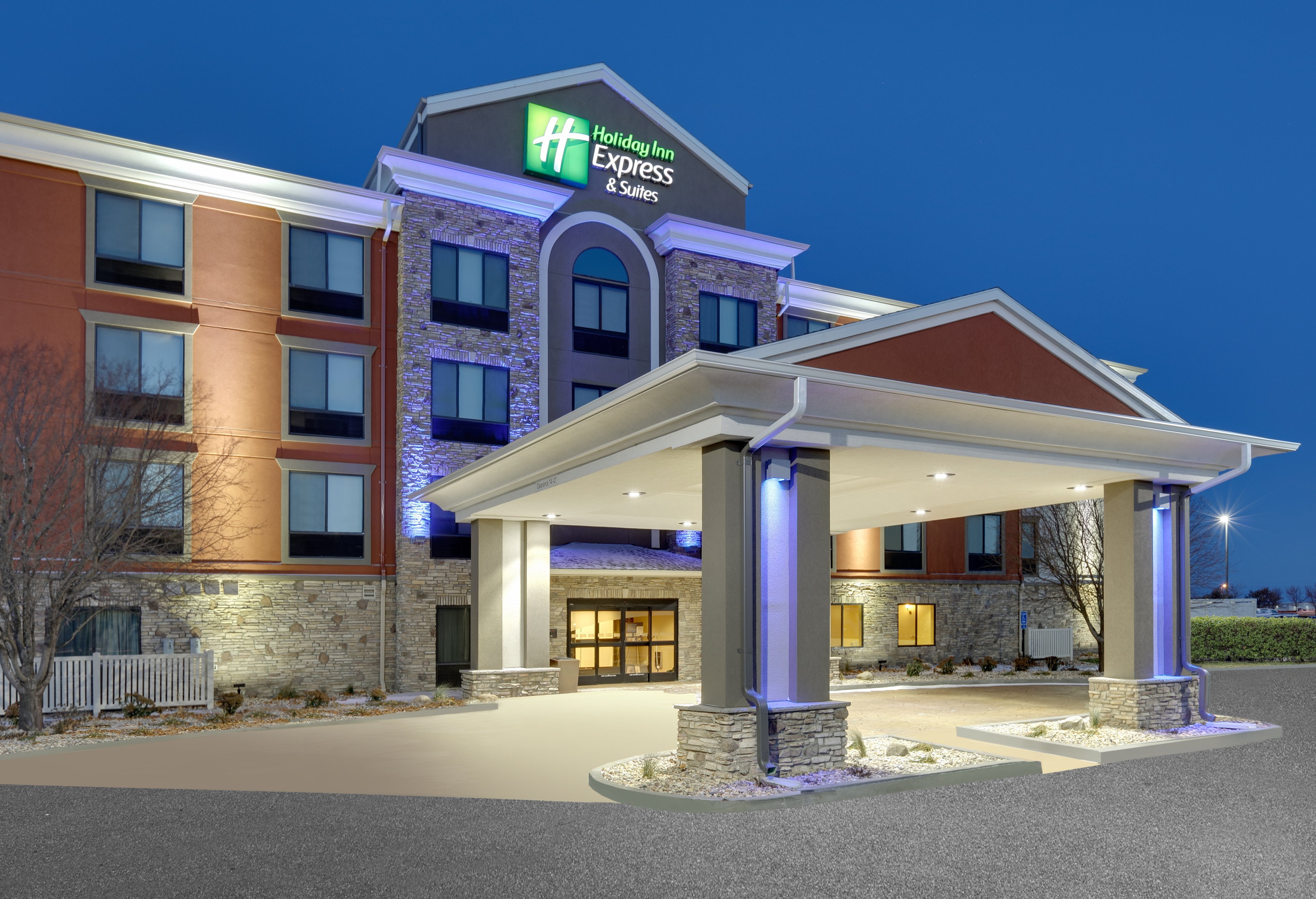 Holiday Inn Express & Suites Mitchell By IHG-官方