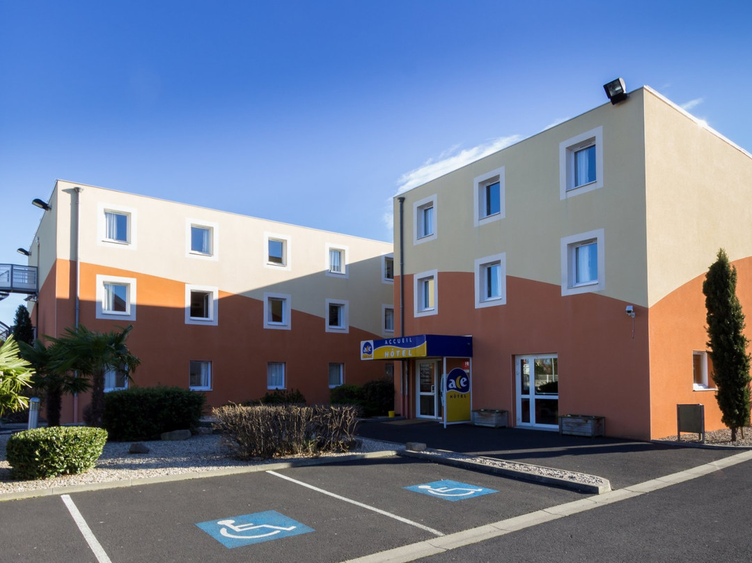 Ace Hotel Clermont-Ferrand La Pardieu