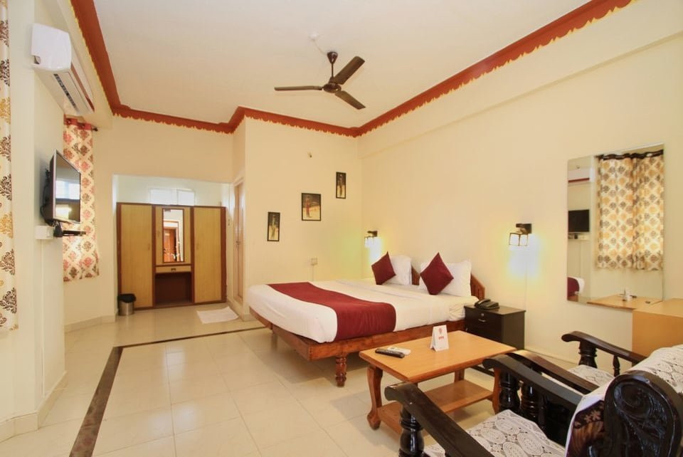 Capital O 9630 Hotel Maharaja