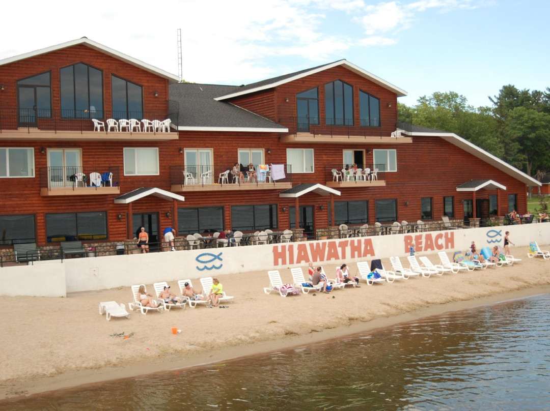 Hackensack酒店住宿-Hiawatha Beach Resort