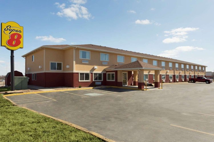 Super 8 by Wyndham Lees Summit-官方