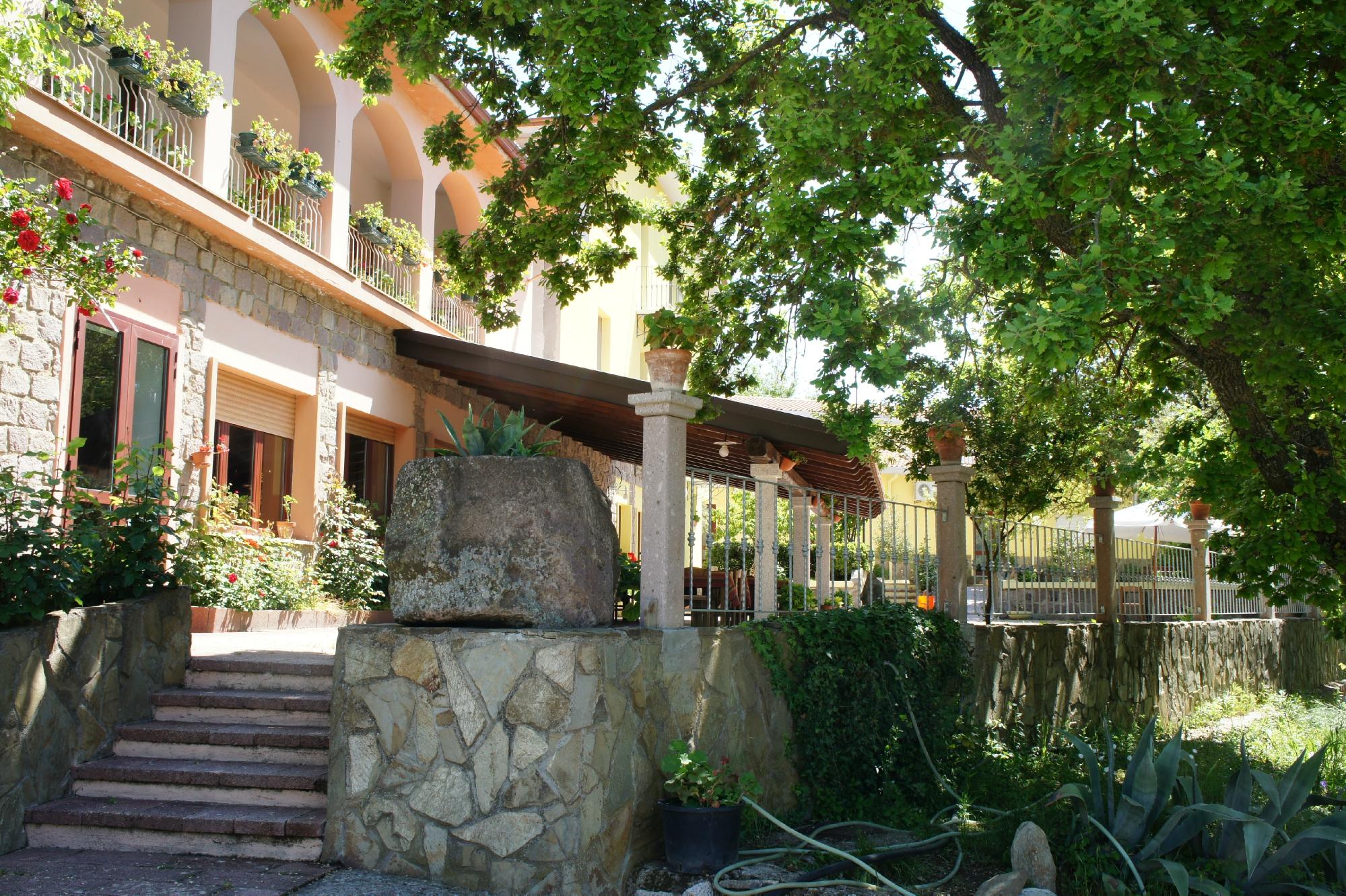 Hotel Sa Valasa-官方