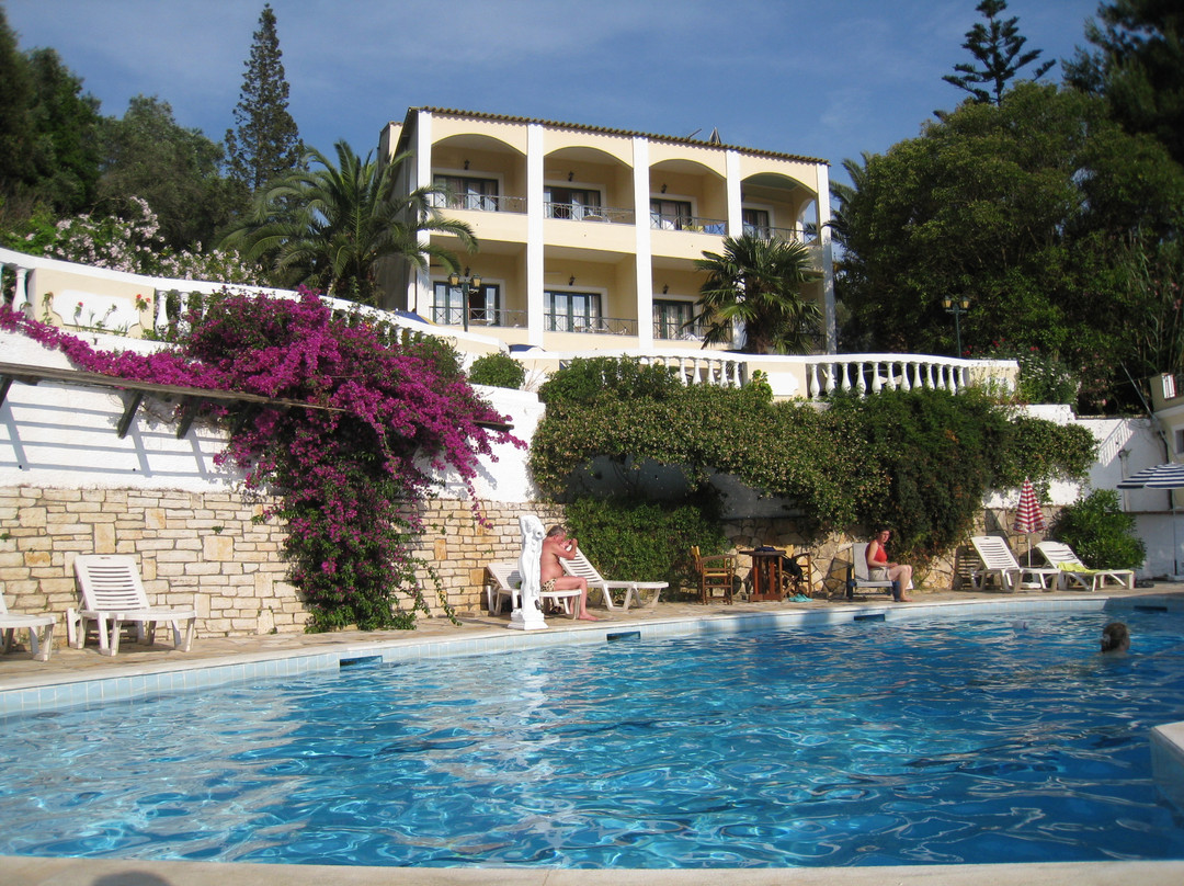 Doukades酒店住宿-Liapades Beach Hotel