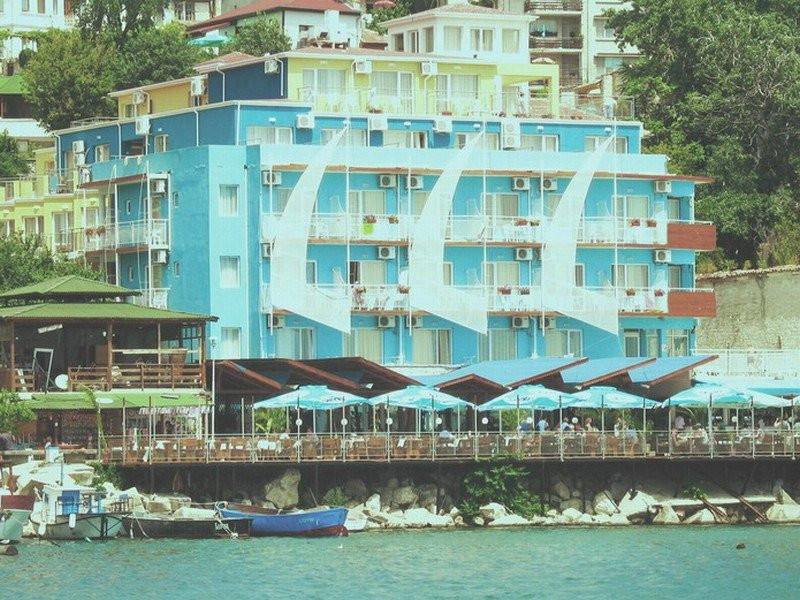 Hotel Lotos