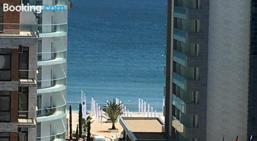 Seaside Holiday-Mamaia North