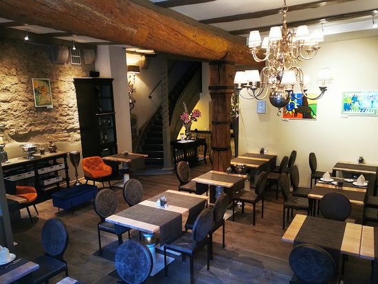 赫尼施洛斯臣酒店