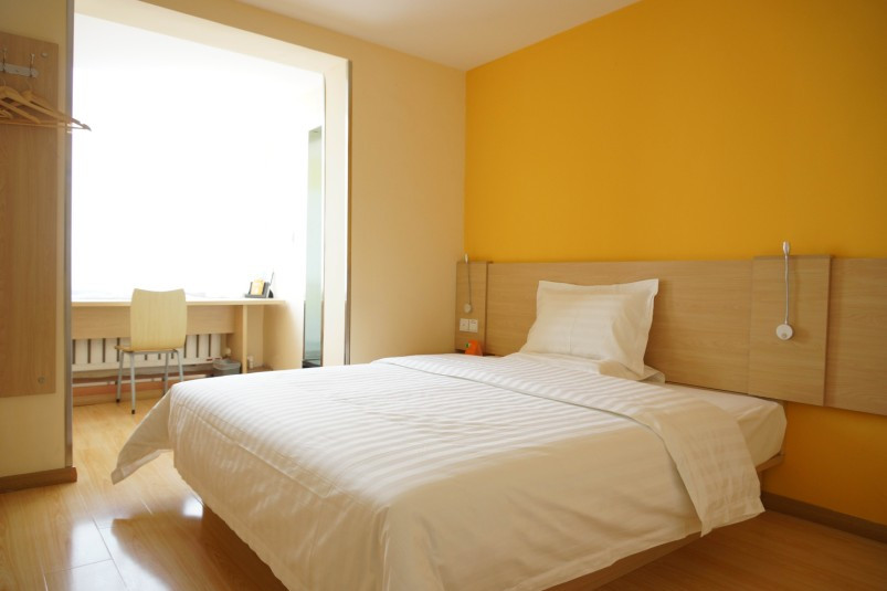 7天长春解放大路全安广场店主图