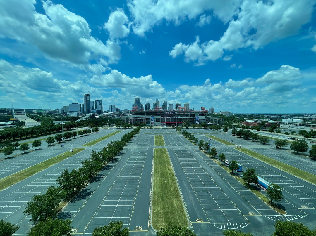 La Quinta Inn & Suites by Wyndham Nashville Downtown Stadium