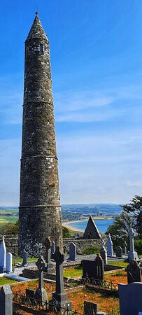 Ardmore Round Tower And Cathedral-Ardmore必去景点