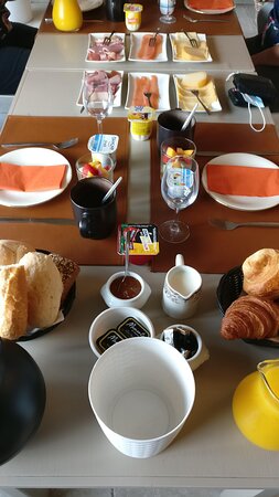 'T Bed & De Tafel-官方