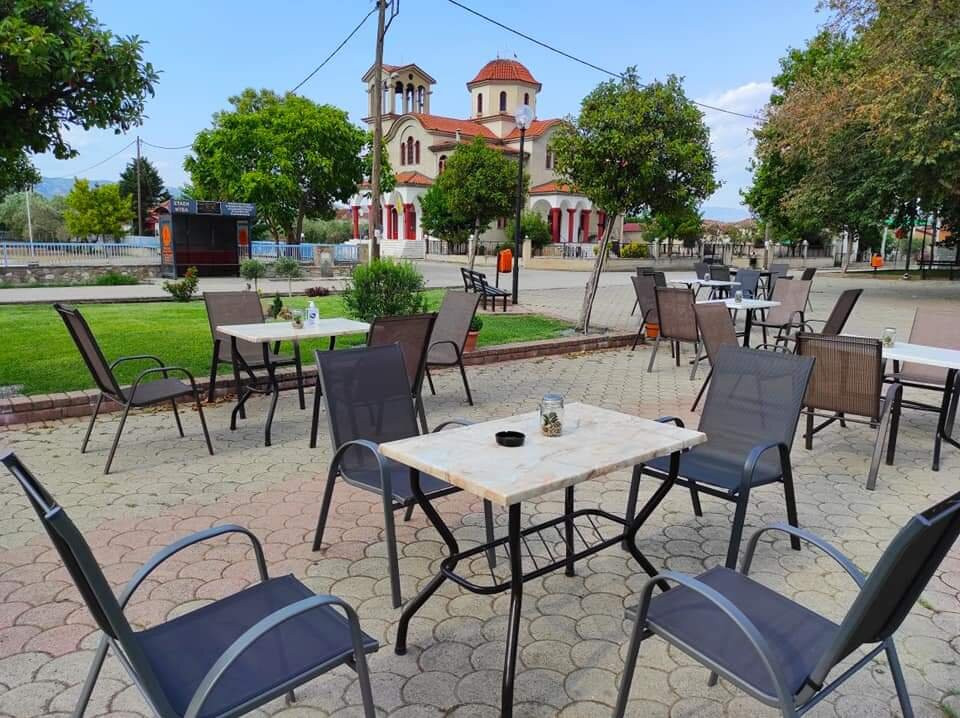 Plateía Sarakínas Kafé-Psistariá