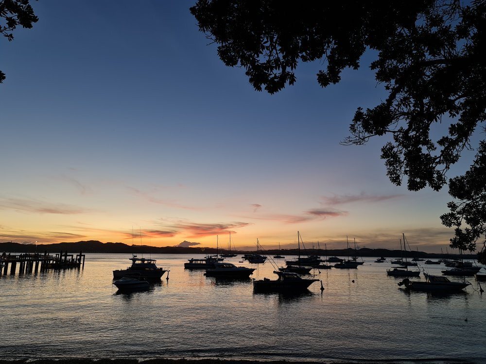 Commodore's Lodge主图