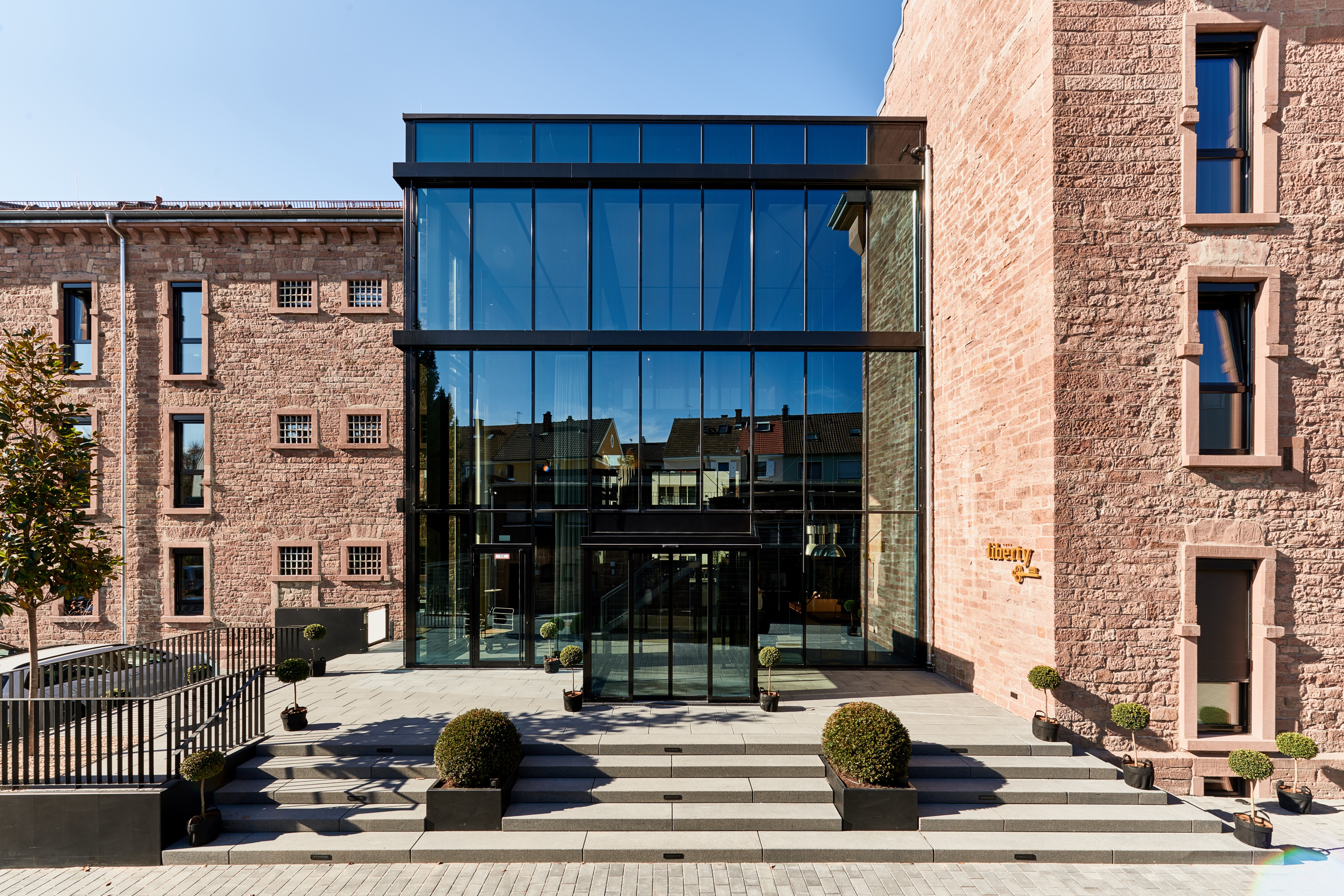 Hotel Liberty-官方