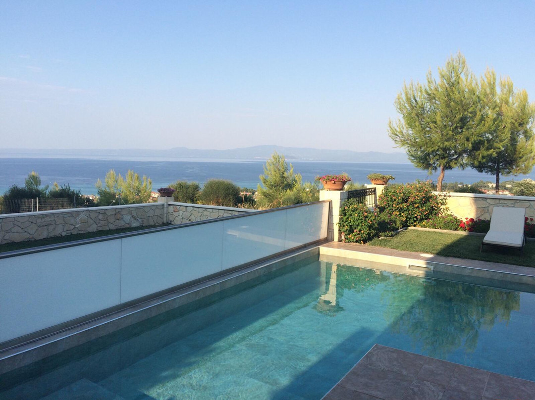 Sunny Villas Resort and Spa