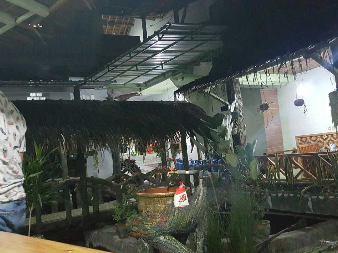RM. Saung Gurame