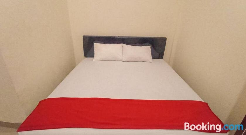 RedDoorz Syariah near Sentani City Square