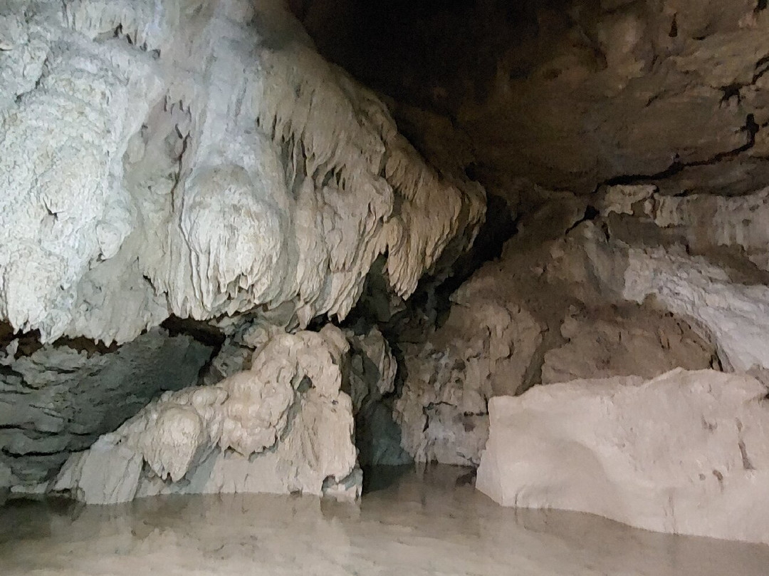 Grotta "la Tanaccia"景点图片