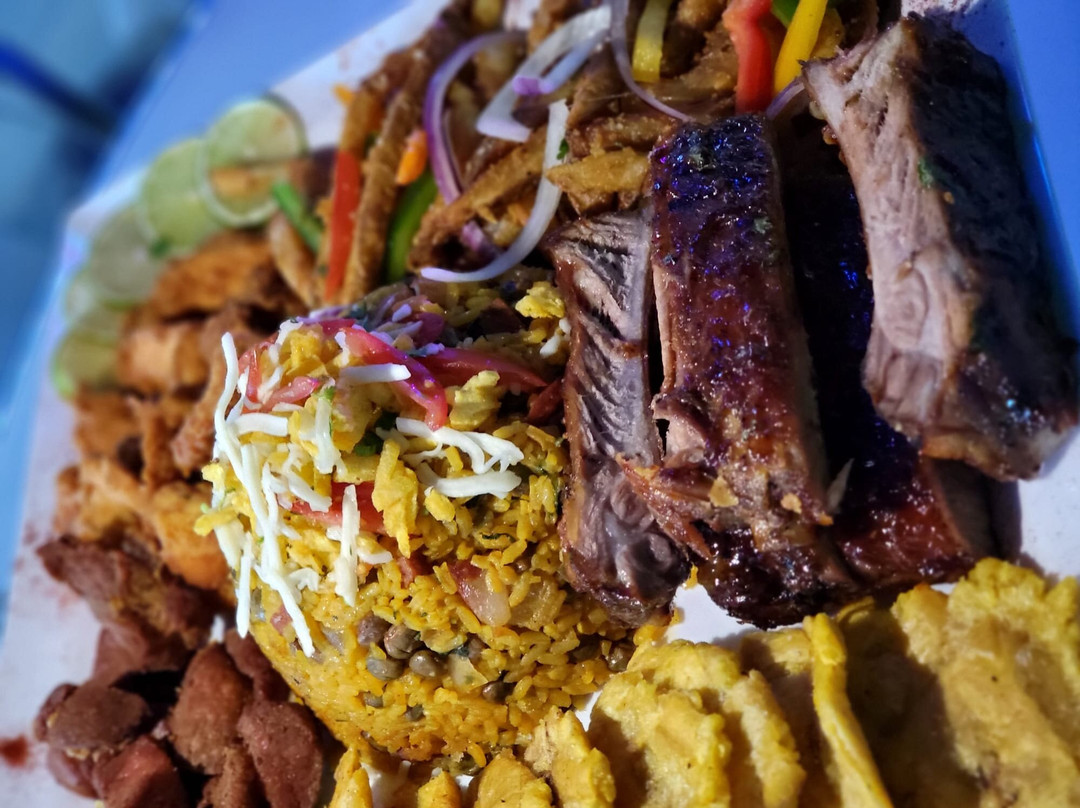 Mambo's Bar & Lounge