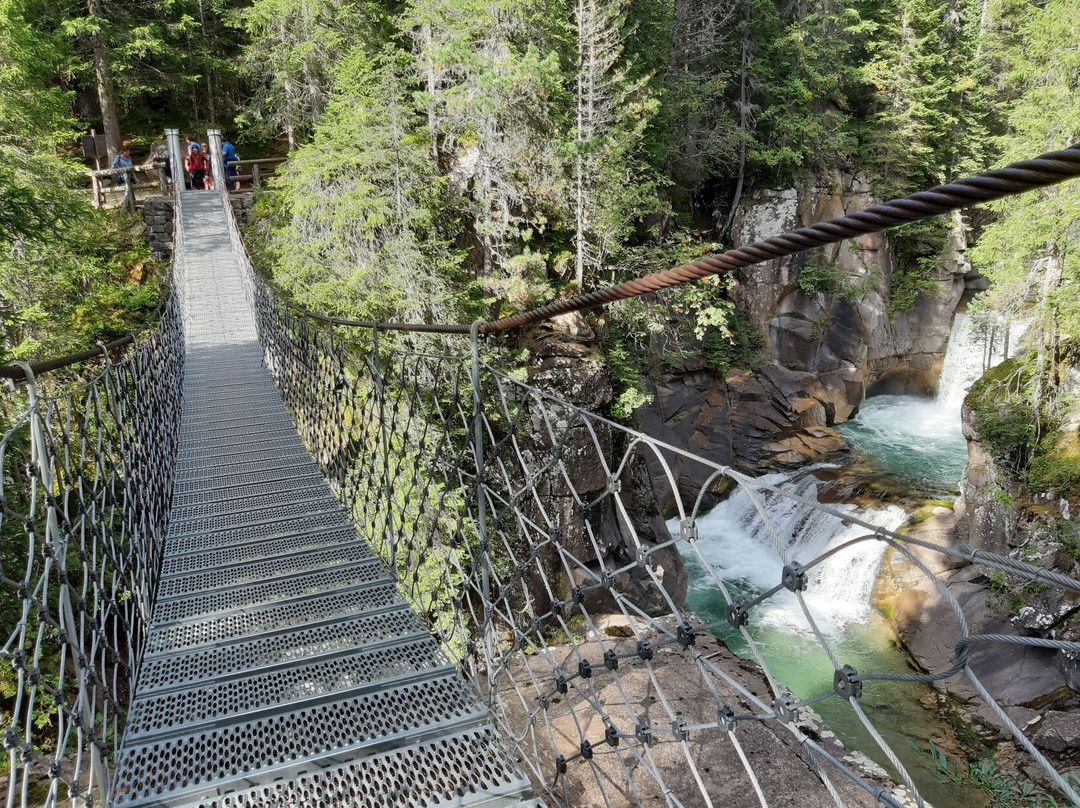 Ponte Sospeso Sul Farro景点图片