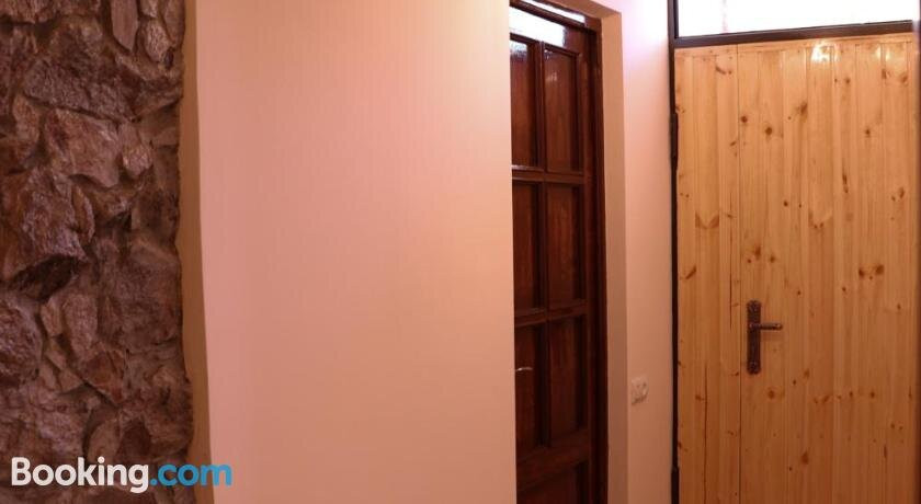 Ayrarat Guest House主图